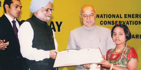 Dessin School of Arts student-award.php